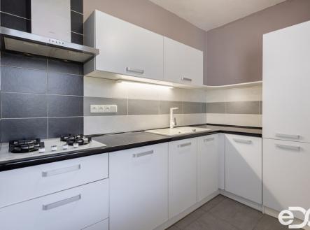 Pronájem bytu, 3+1, 71 m²