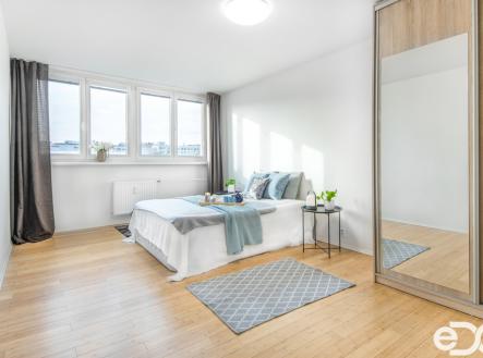 Pronájem bytu, 3+kk, 84 m²