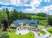 Prodej hotel, 2 930 m²