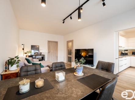 Prodej bytu, 4+1, 74 m²