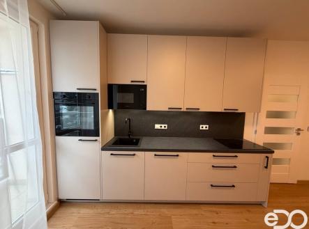 Pronájem bytu, 2+kk, 42 m²
