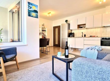 Pronájem bytu, 2+kk, 146 m²