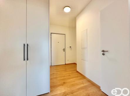 Pronájem bytu, 2+kk, 65 m²