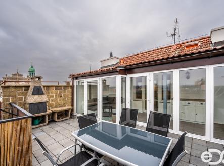 Pronájem bytu, 4+1, 156 m²