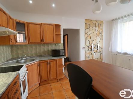 Pronájem bytu, 2+kk, 44 m²