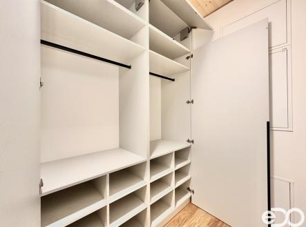 Pronájem bytu, 3+kk, 76 m²