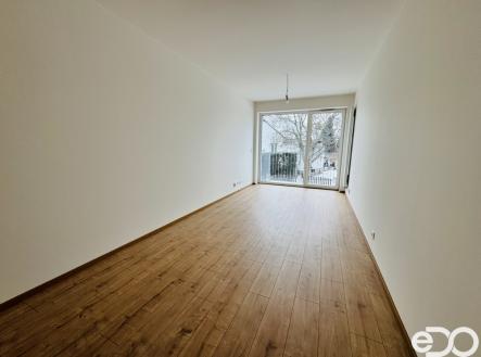 Pronájem bytu, 1+kk, 37 m²