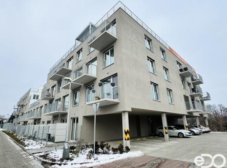 Pronájem bytu, 1+kk, 37 m²