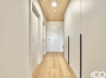 Pronájem bytu, 1+kk, 56 m²