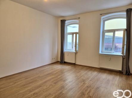 Pronájem bytu, 1+kk, 32 m²