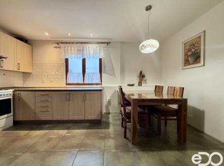 Pronájem bytu, 2+1, 100 m²