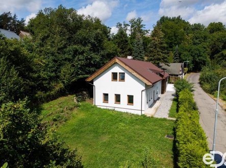 Prodej rodinného domu 6+kk se stodolou v obci Koryta - Svijany