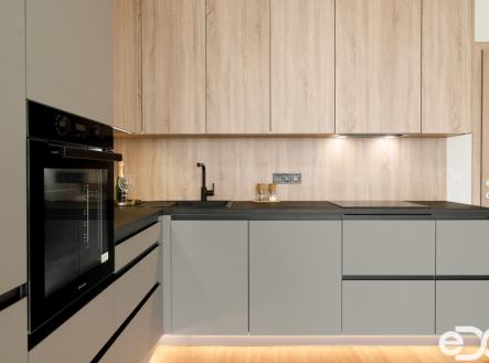 Pronájem bytu, 3+kk, 96 m²