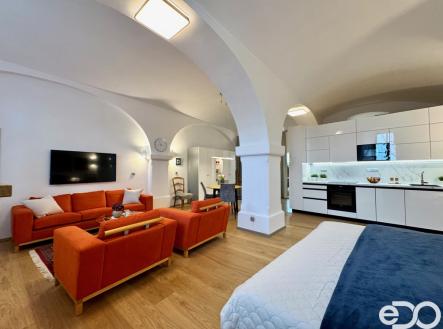 Pronájem bytu, 1+kk, 65 m²