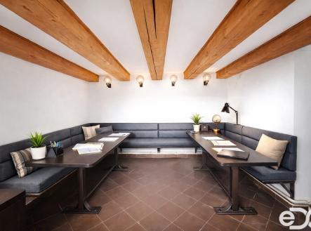 Pronájem kanceláře, 99 m²