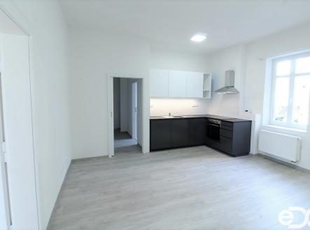 Pronájem bytu, 2+kk, 352 m²