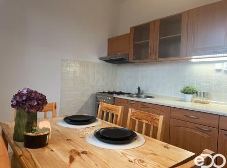 Pronájem bytu, 2+1, 56 m²