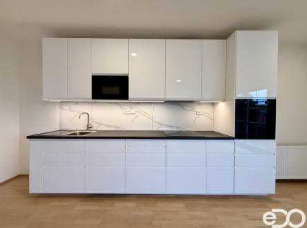 Pronájem bytu, 3+kk, 73 m²