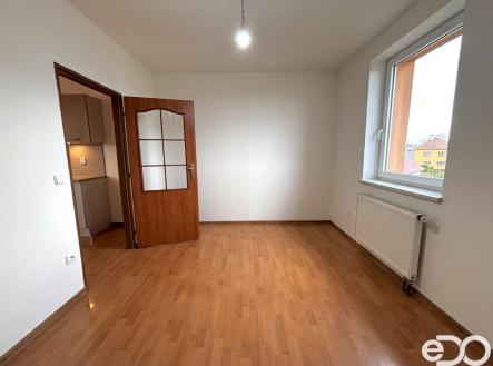 Pronájem bytu, 2+kk, 38 m²