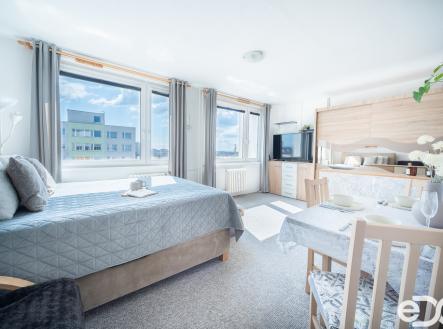 Pronájem bytu, 1+kk, 31 m²