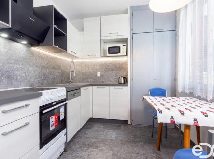 Pronájem bytu, 2+1, 65 m²