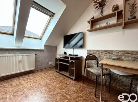 Pronájem bytu, 2+kk, 35 m²