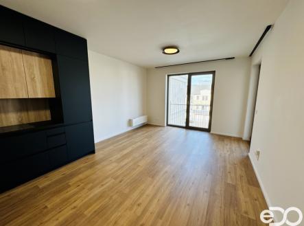 Pronájem bytu, 2+kk, 70 m²