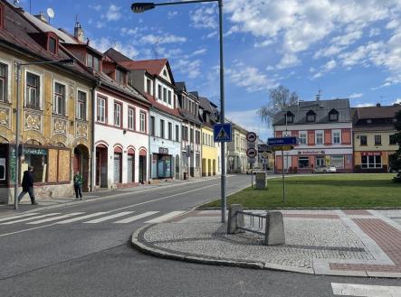 Pronájem obchodní prostor, 64 m²