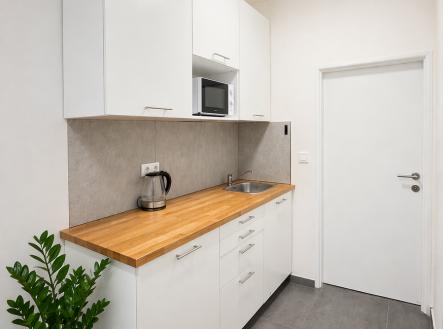 Prodej obchodní prostor, 18 m²