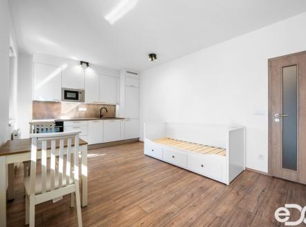 Pronájem bytu, 1+kk, 31 m²