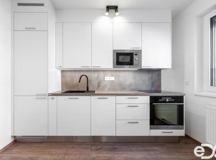 Pronájem bytu, 1+kk, 31 m²