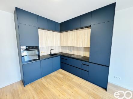 Pronájem bytu, 2+kk, 70 m²