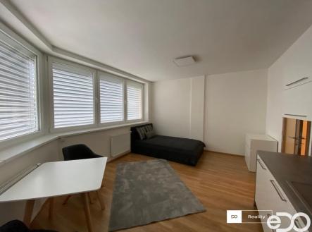 Pronájem bytu, 1+kk, 28 m²