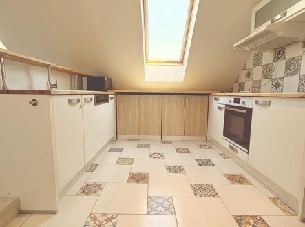 Pronájem bytu, 2+kk, 101 m²