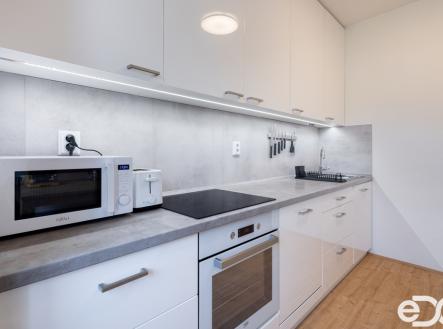 Pronájem bytu, 2+1, 57 m²