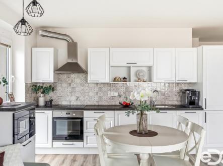 Prodej bytu, 3+kk, 69 m²