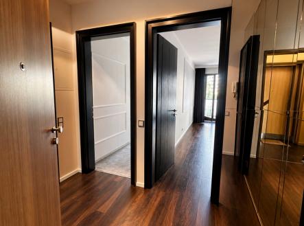 Pronájem bytu, 2+kk, 66 m²