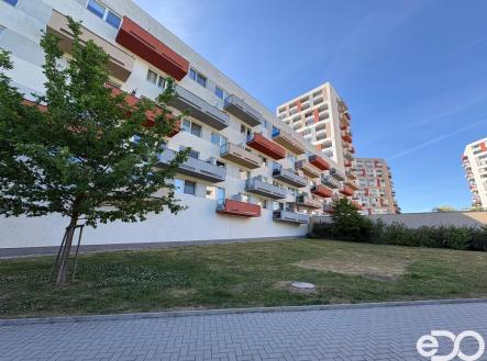 Pronájem bytu, 2+kk, 60 m²