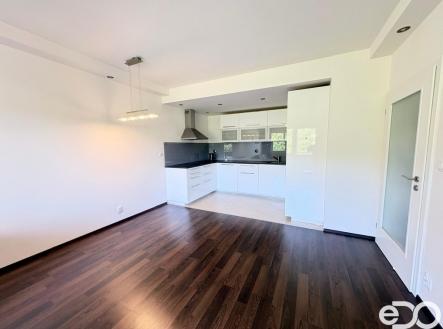Pronájem bytu, 2+kk, 60 m²