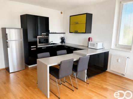 Pronájem bytu, 2+kk, 58 m²