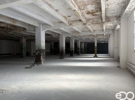 Pronájem skladu, 1 706 m²