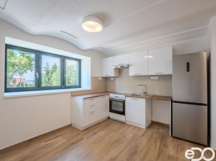Pronájem bytu, 3+kk, 70 m²