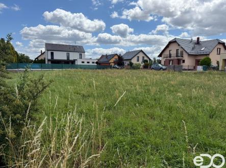 Pronájem pozemku pro bydlení, 1 399 m²