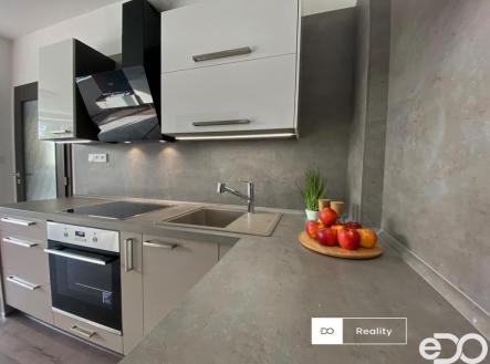 Pronájem bytu, 2+kk, 69 m²