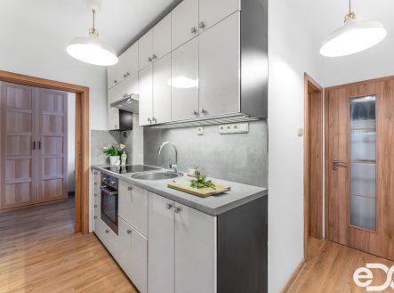 Prodej bytu 3+kk, 50,9 m² – Praha 10, Uhříněves (ulice V Bytovkách)