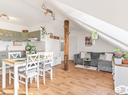 Prodej bytu, 2+kk, 76 m², Neveklov – náhled fotky 3