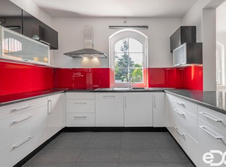 Prodej domu/vily, 240 m²