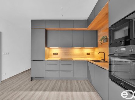 Prodej bytu, 3+kk, 72 m²