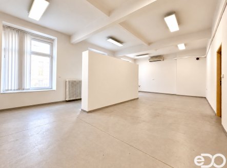 Pronájem kanceláře, 92 m²