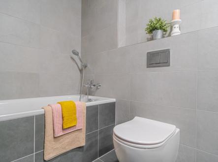 Pronájem bytu, 3+kk, 79 m²